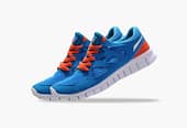 Running shoes imported from china